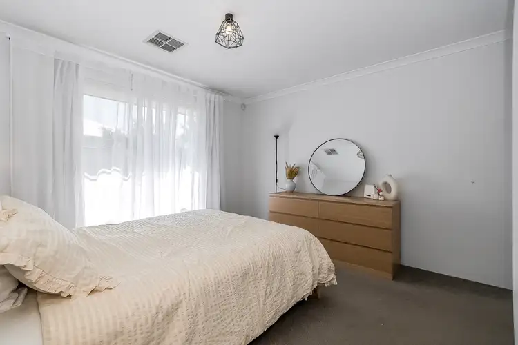 Fifth view of Homely house listing, 52 Stillwell Circuit, Hilbert WA 6112