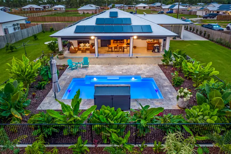 10 Blue Valley Court