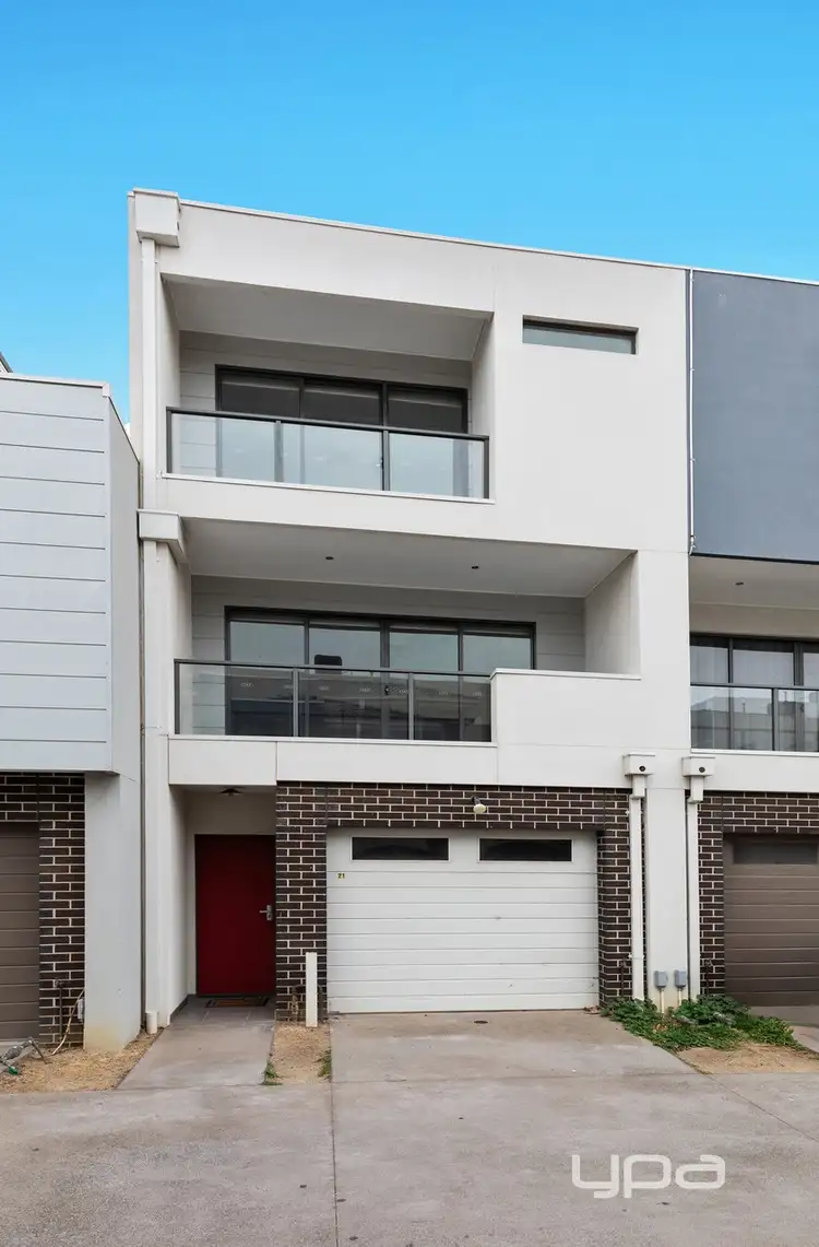 21/79-89 Lancefield Drive, Caroline Springs VIC 3023