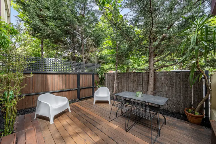 1/313 Dandenong Road