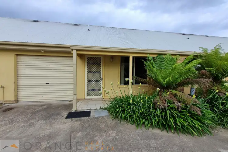 4/35A McLachlan Street