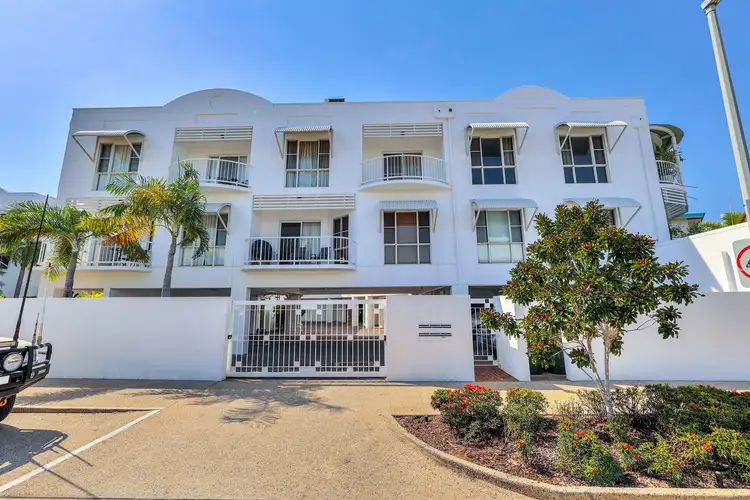 9/63 Marina Boulevard