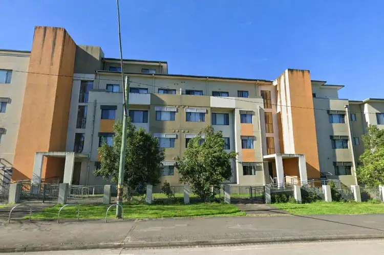 304C/1-7 Hawkesbury Road