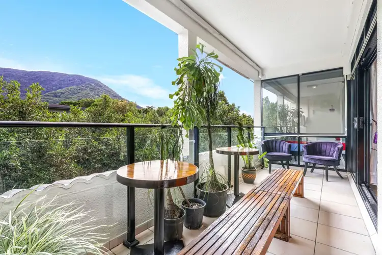 11/5-7 Amphora Street
