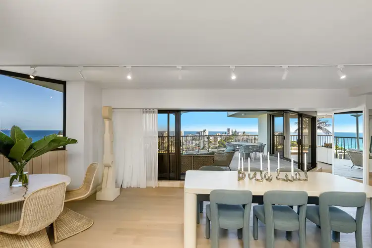 2001/53 Bay Street