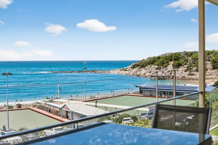 7/10 Strangways Terrace