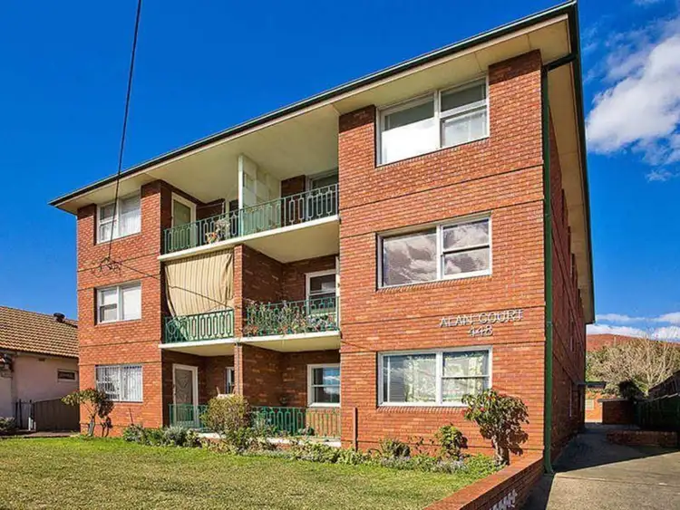 12/448 Canterbury Road