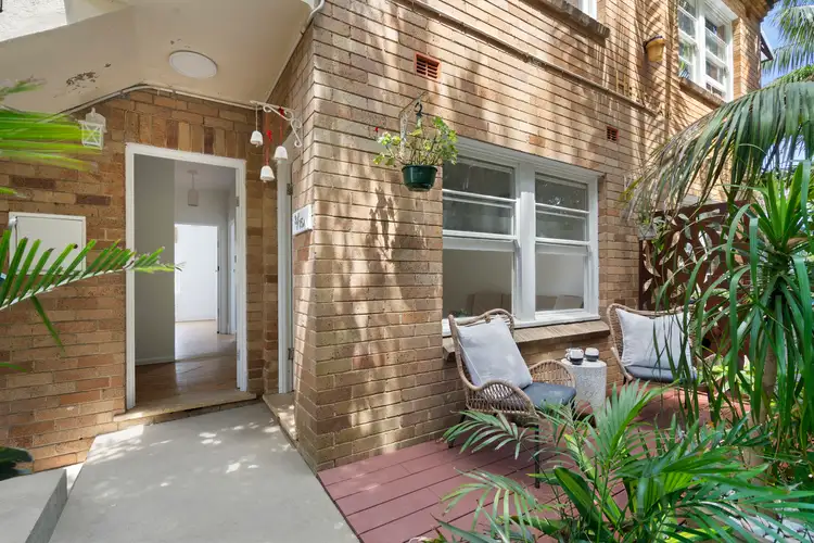 3/15A Eustace Street