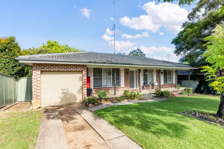 42 Bayley Road, South Penrith NSW 2750