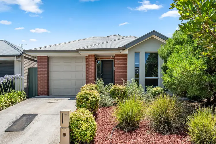 33 Seaway Road