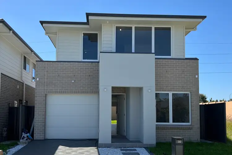 30 Thoroughbred Drive