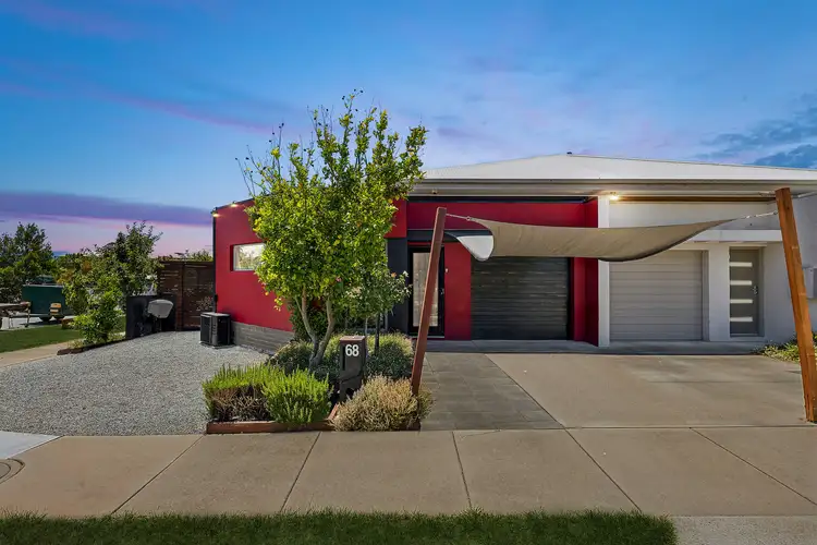 68 Cocoparra Crescent