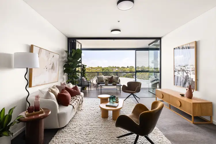 610/5 Sterling Circuit