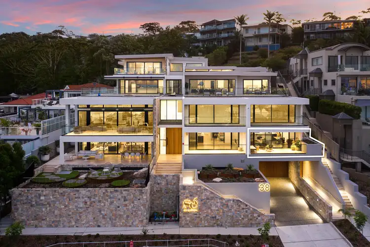 1/38 Campbell Crescent