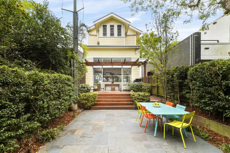 163 Trafalgar Street