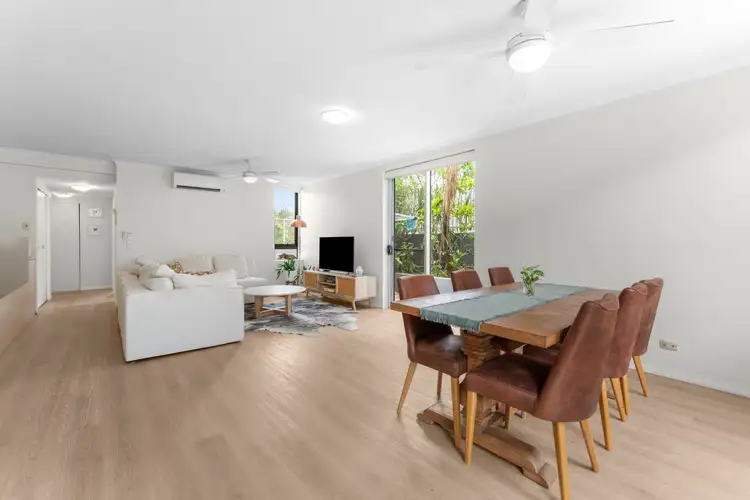 6101/12 Executive Drive