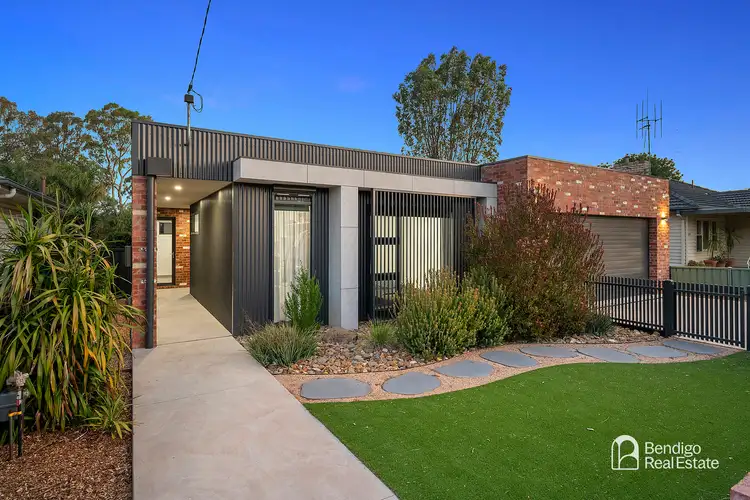 137 MacKenzie Street West