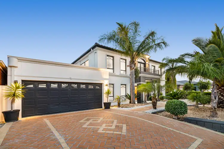 18 Cambridge Crescent