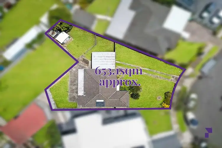 11 Gilliver Crescent