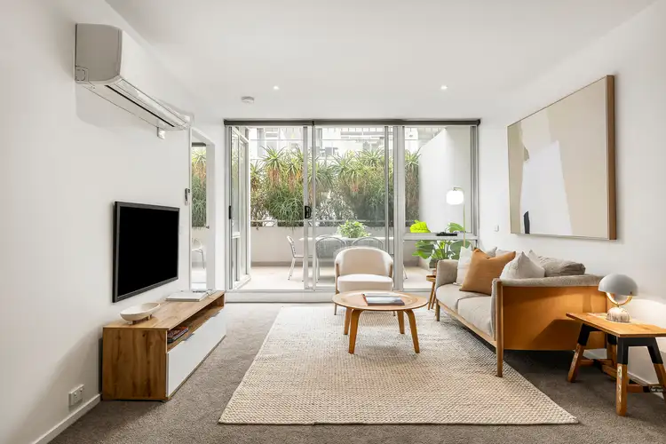 215/163-169 Inkerman Street