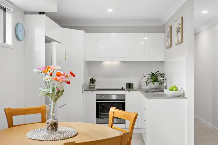 3/10 Burwah Terrace