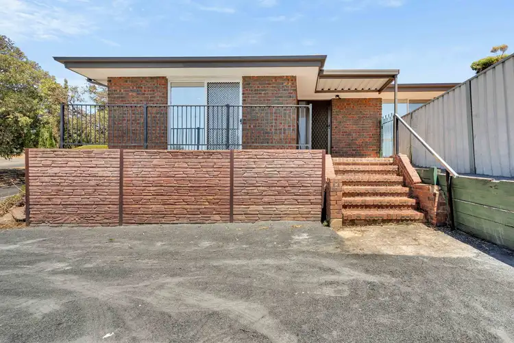 241 The Cove Road