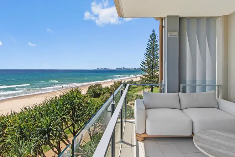 4/399 Golden Four Drive