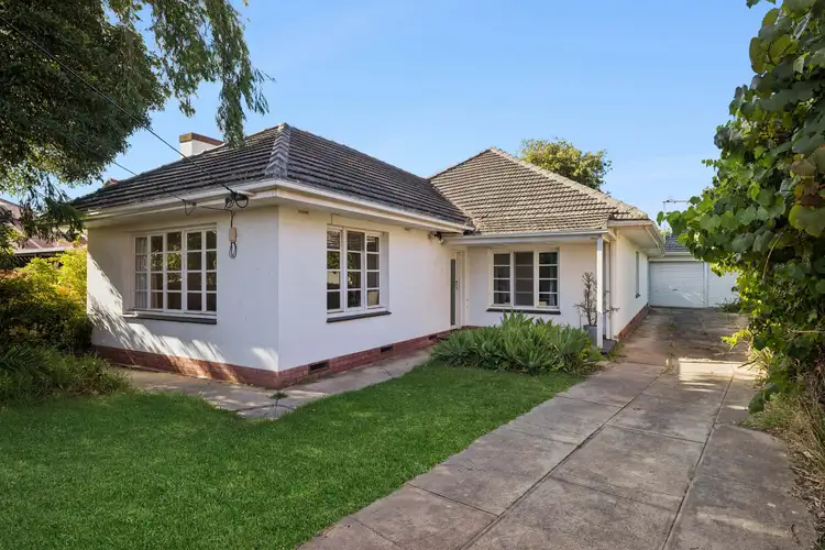 25 McLachlan Avenue, Glenelg North SA 5045