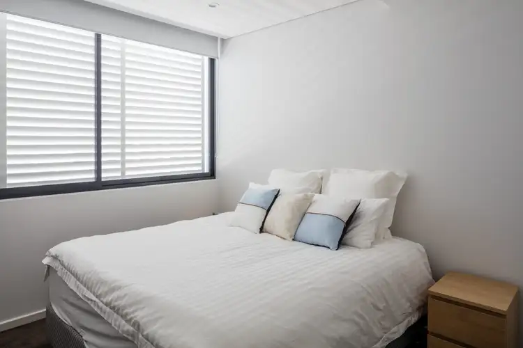 704/6-10 Rothschild Avenue