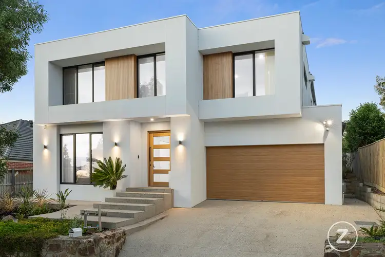 11 Duncombe Avenue