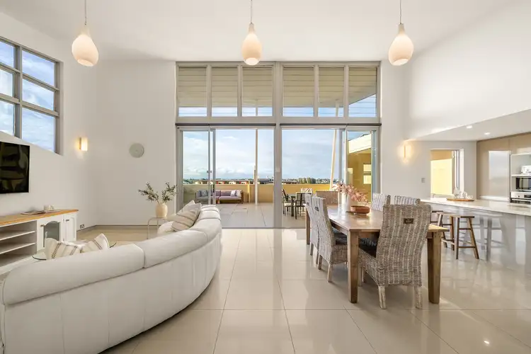 39/83 Marine Parade