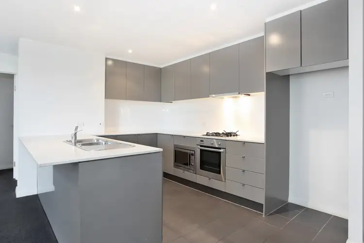 549/46 Baywater Drive