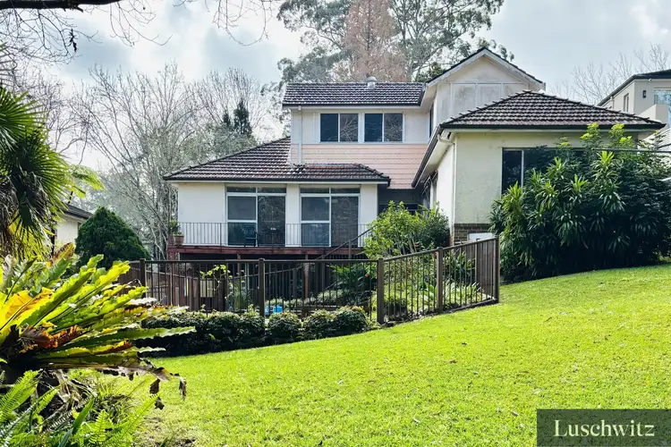 23 Bromley Avenue
