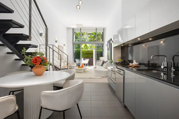 101/81 Macleay Street