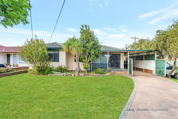 8 Karoon Avenue