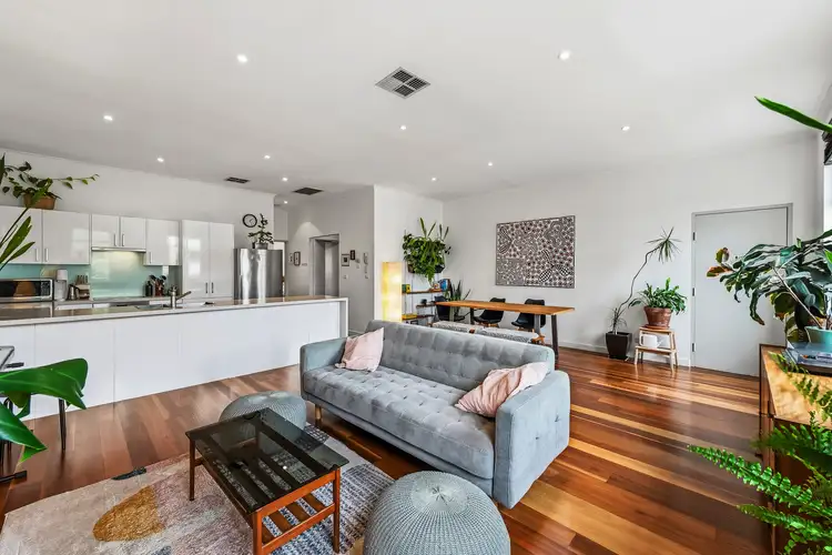 2/455 Morphett Street