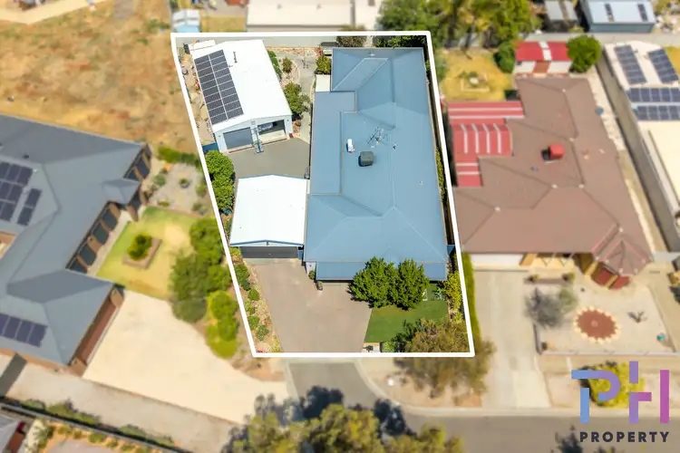 26 Rossdale Drive