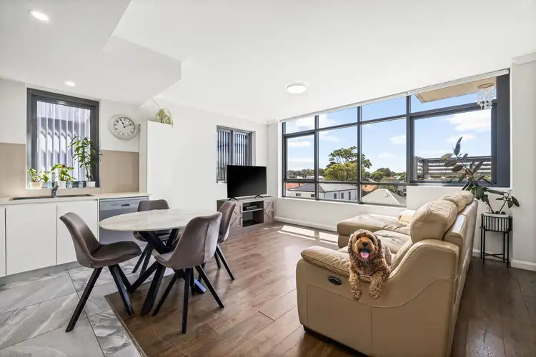 22/1271-1277 Botany Road