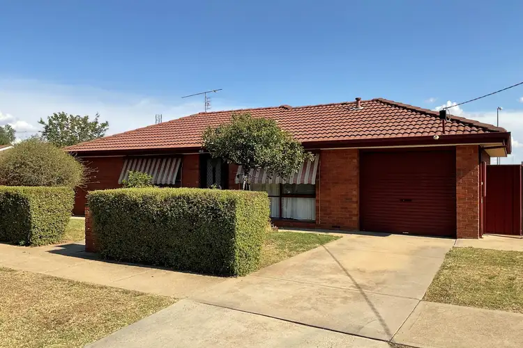 2/1a Bank Street