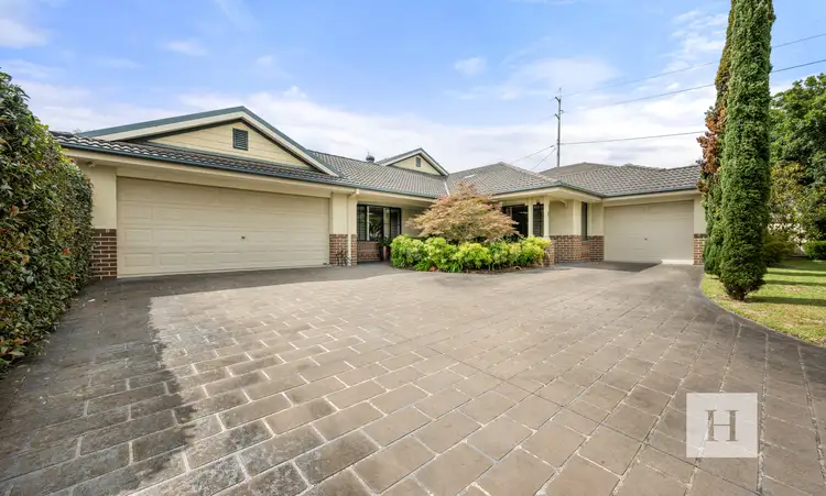 3 Mountain View Drive