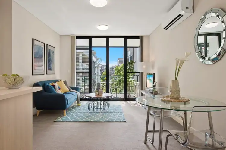 22/40-44 Edgeworth David Avenue