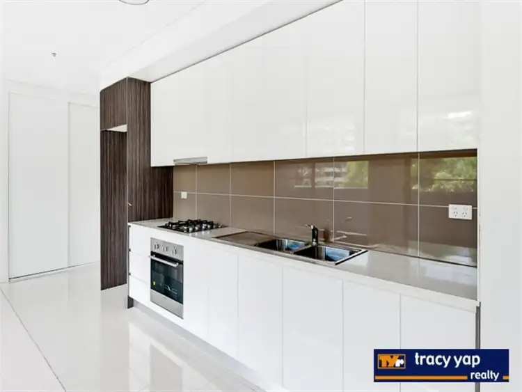 312/6 Charles Street