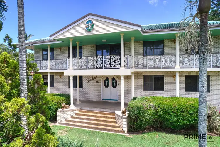 36 Oloway Crescent, Alexandra Headland QLD 4572