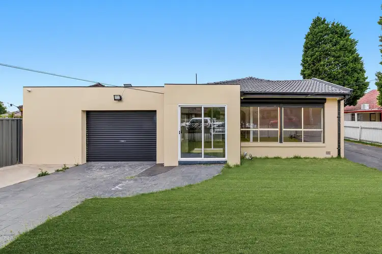 1/30 Hughes Crescent