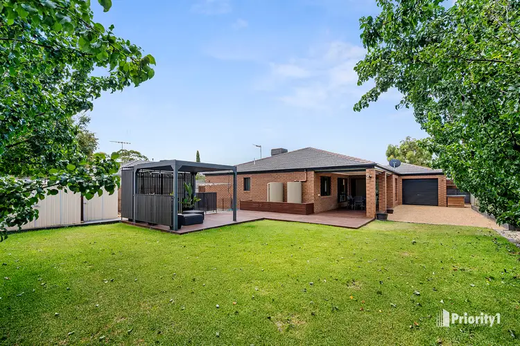 15 Black Wattle Avenue