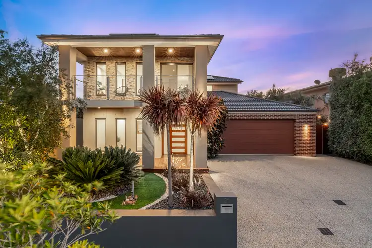 21 Swanbourne Avenue