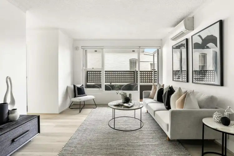 2/43 Livingstone Road