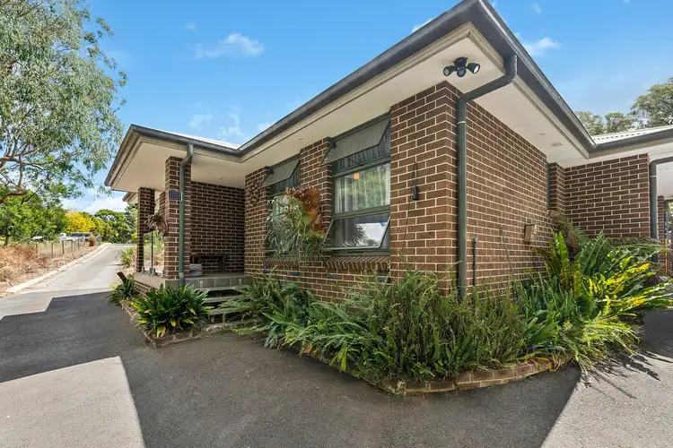 11 River Road