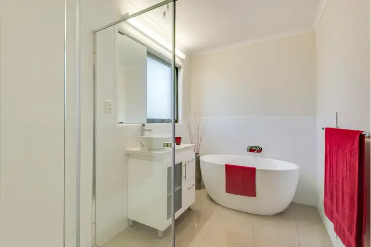 Sixth view of Homely house listing, 27 John Edgecumbe Way, Endeavour Hills VIC 3802