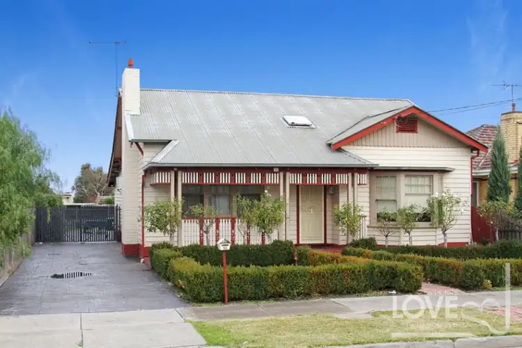 35 Anselm Grove, Glenroy VIC 3046